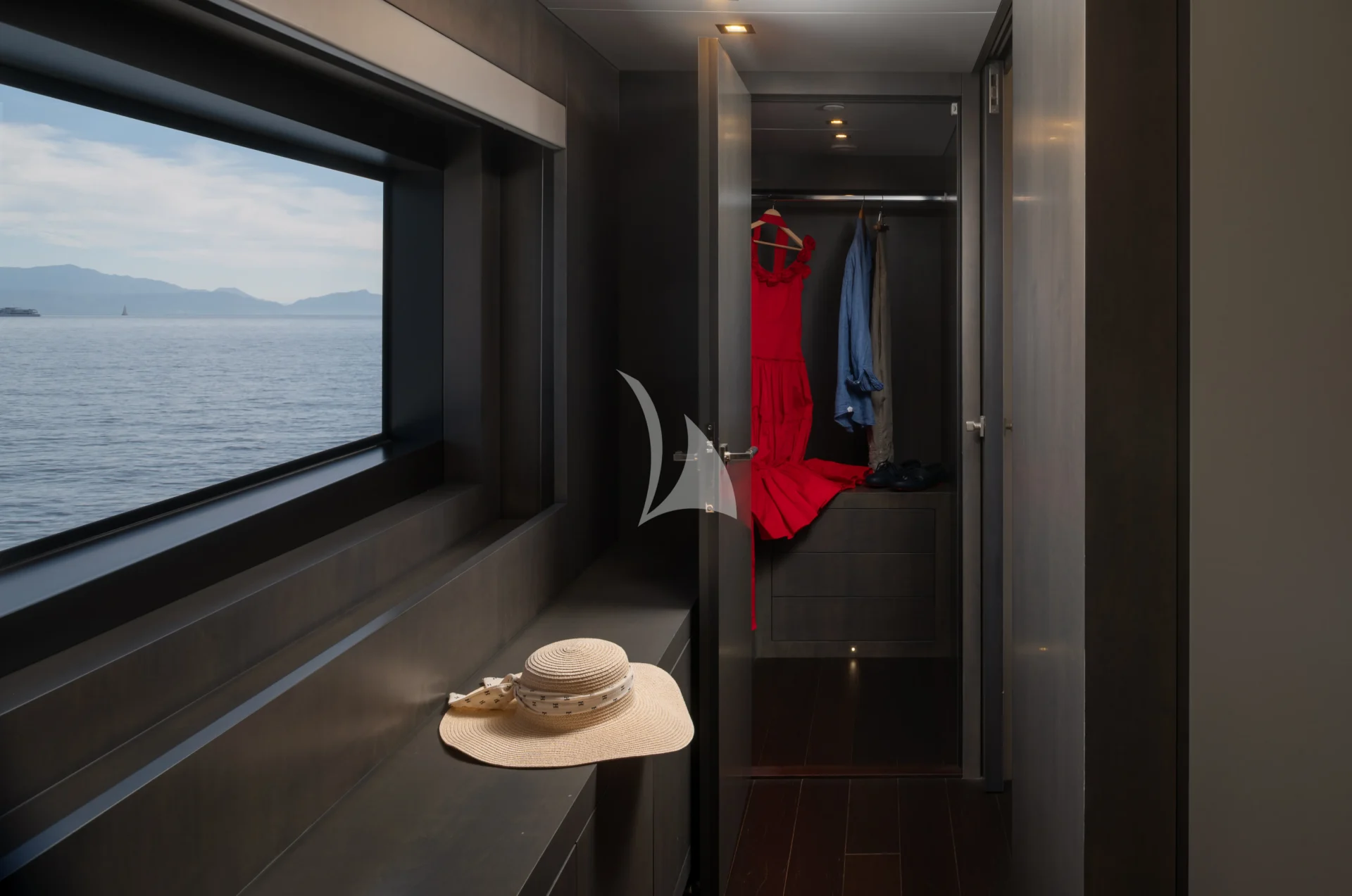SMOOTH OPERATOR Charter Yacht