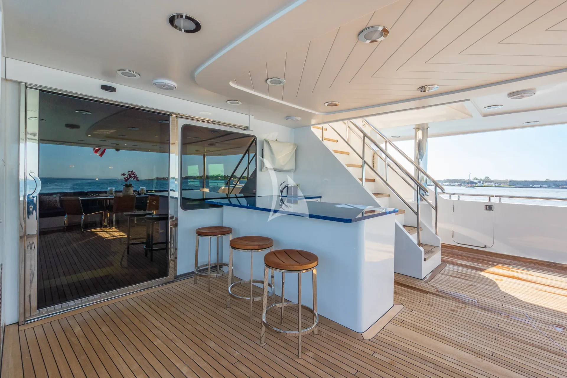 TANZANITE Charter Yacht