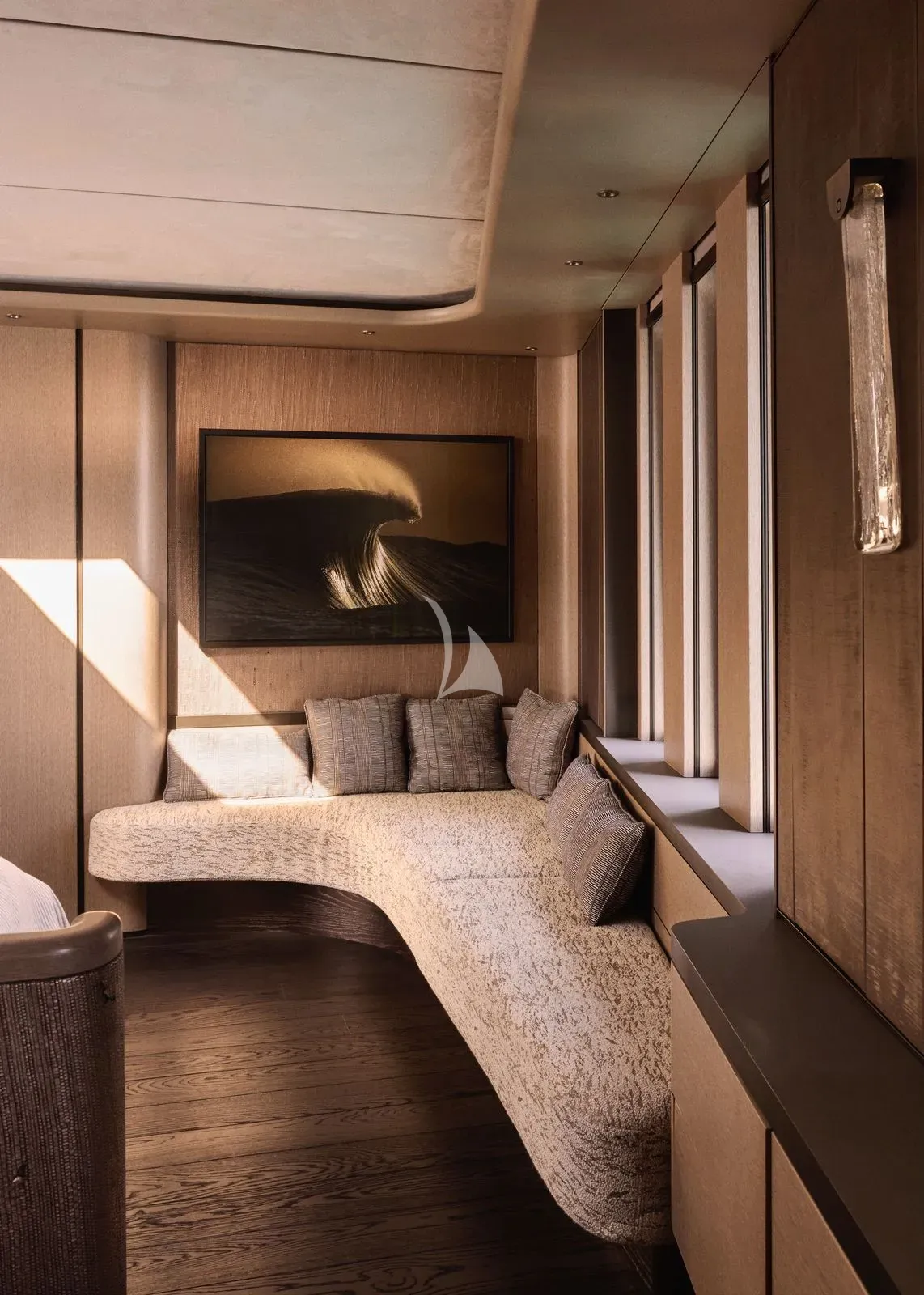 SEVEN Charter Yacht