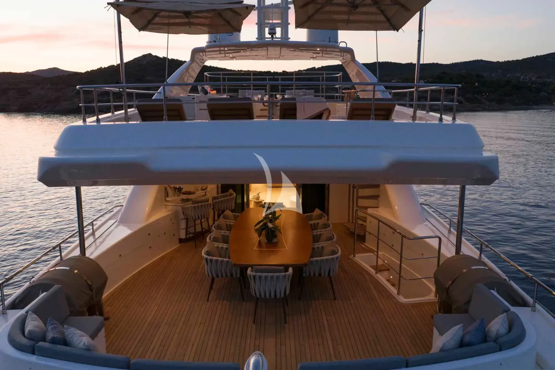 PARADISE Charter Yacht