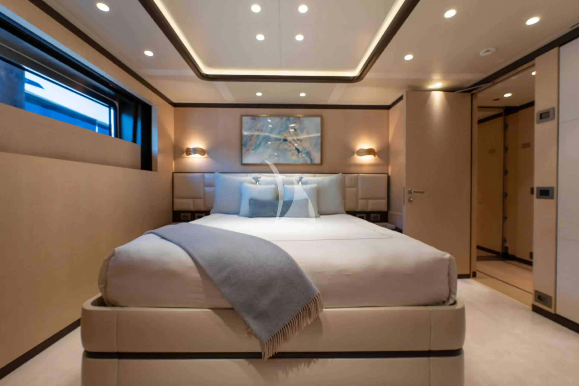 MINE GAMES Charter Yacht