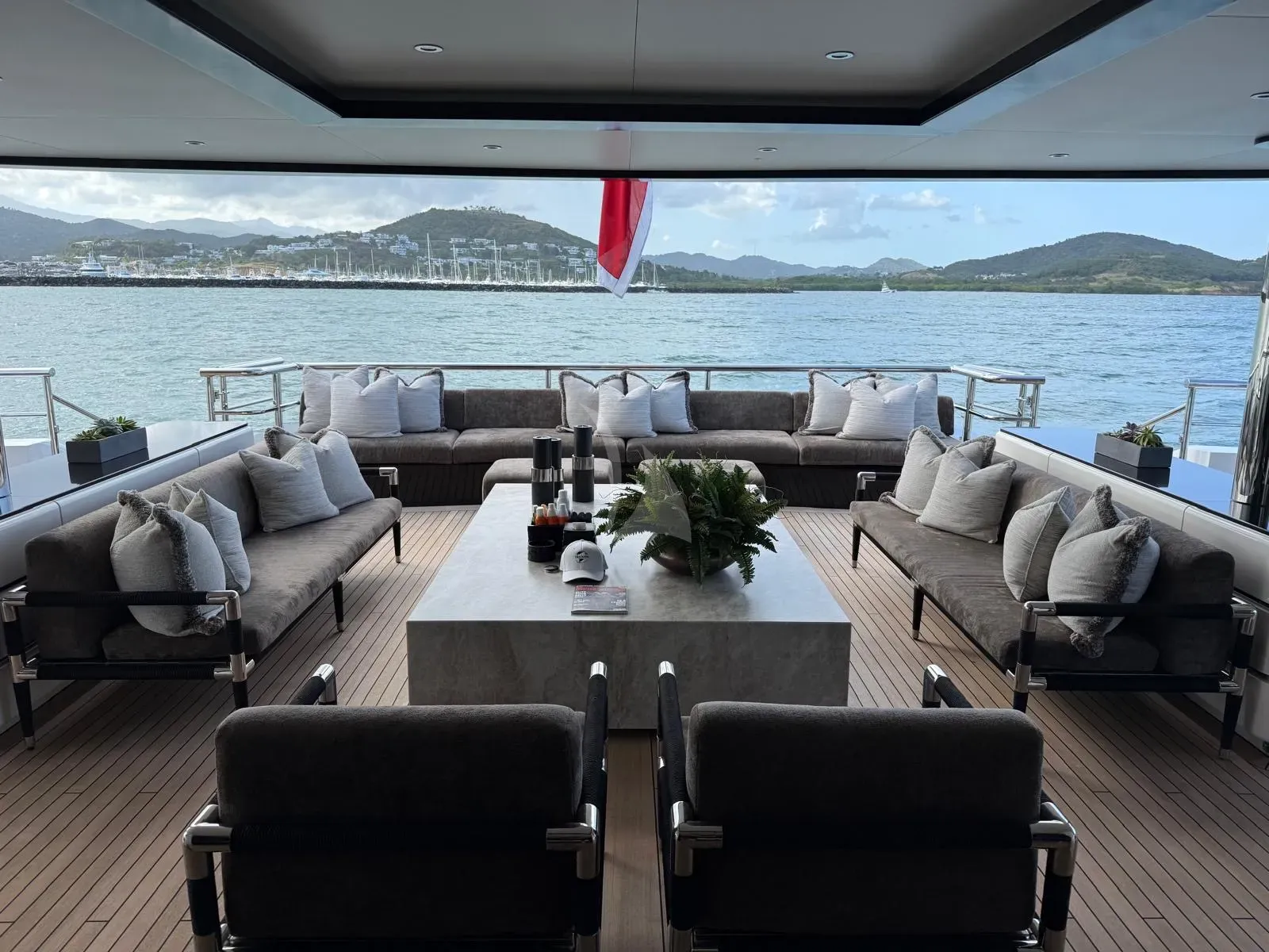 TRIUMPH Charter Yacht