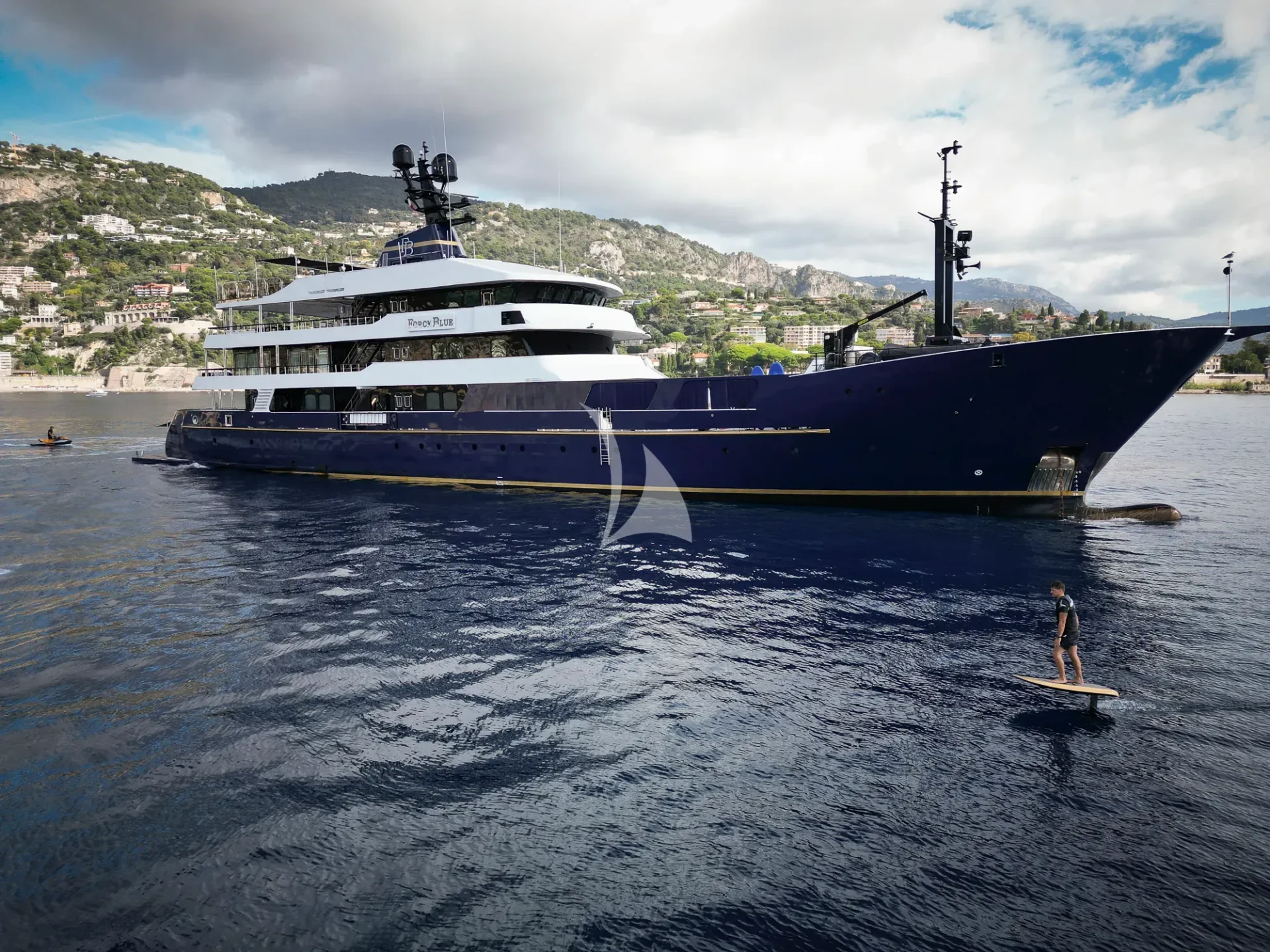 FORCE BLUE Charter Yacht