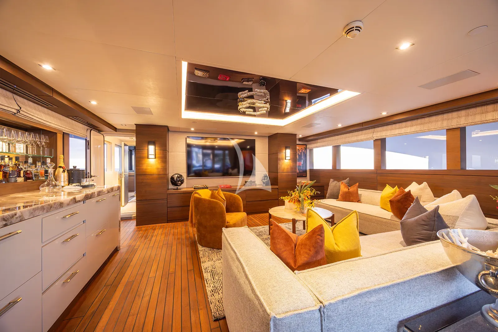 BIG SKY Charter Yacht