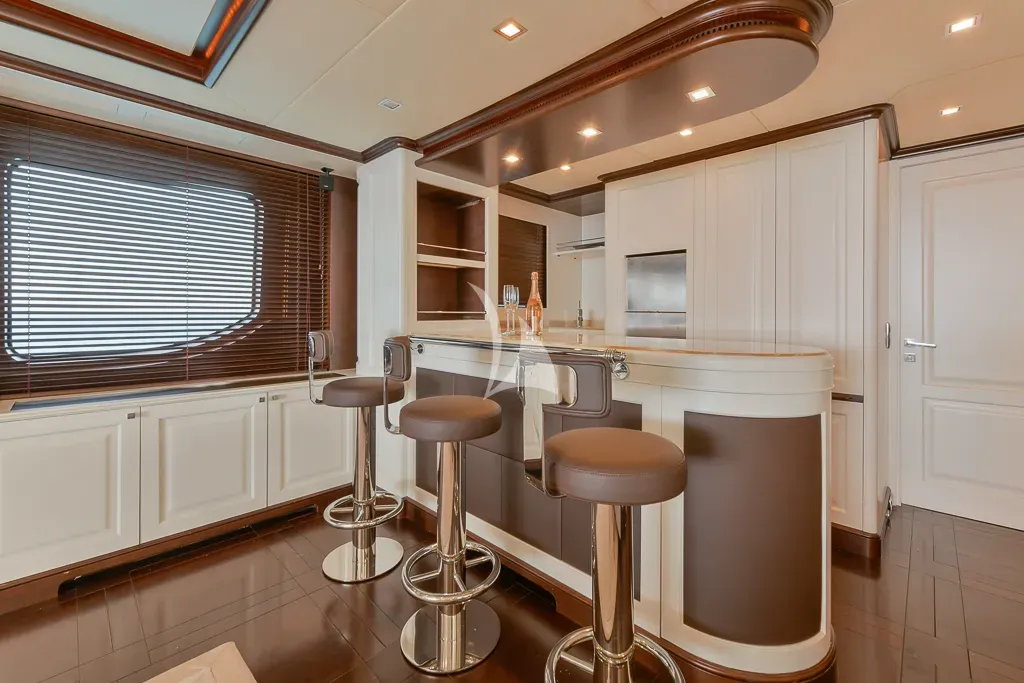 ELENA NUEVE Charter Yacht