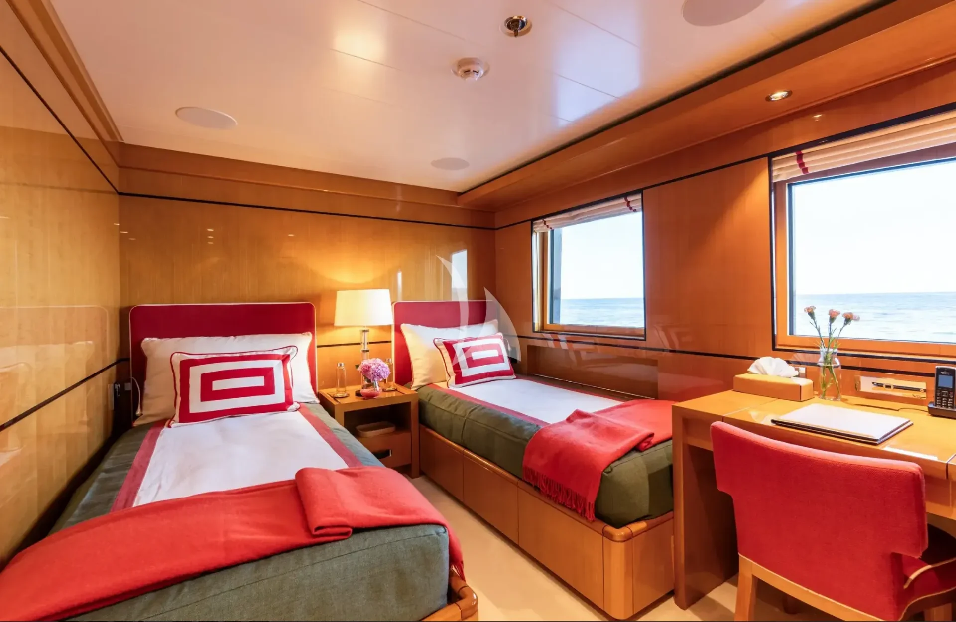 DEEP BLUE Charter Yacht