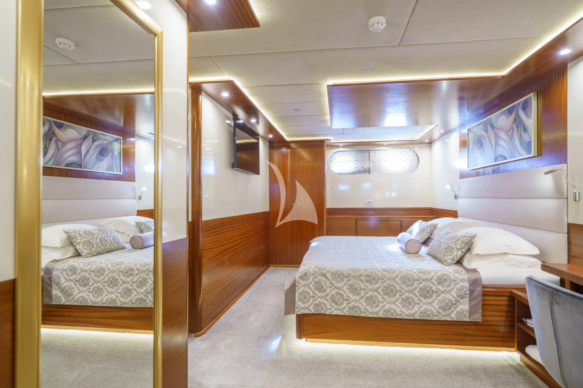 SON DE MAR Charter Yacht