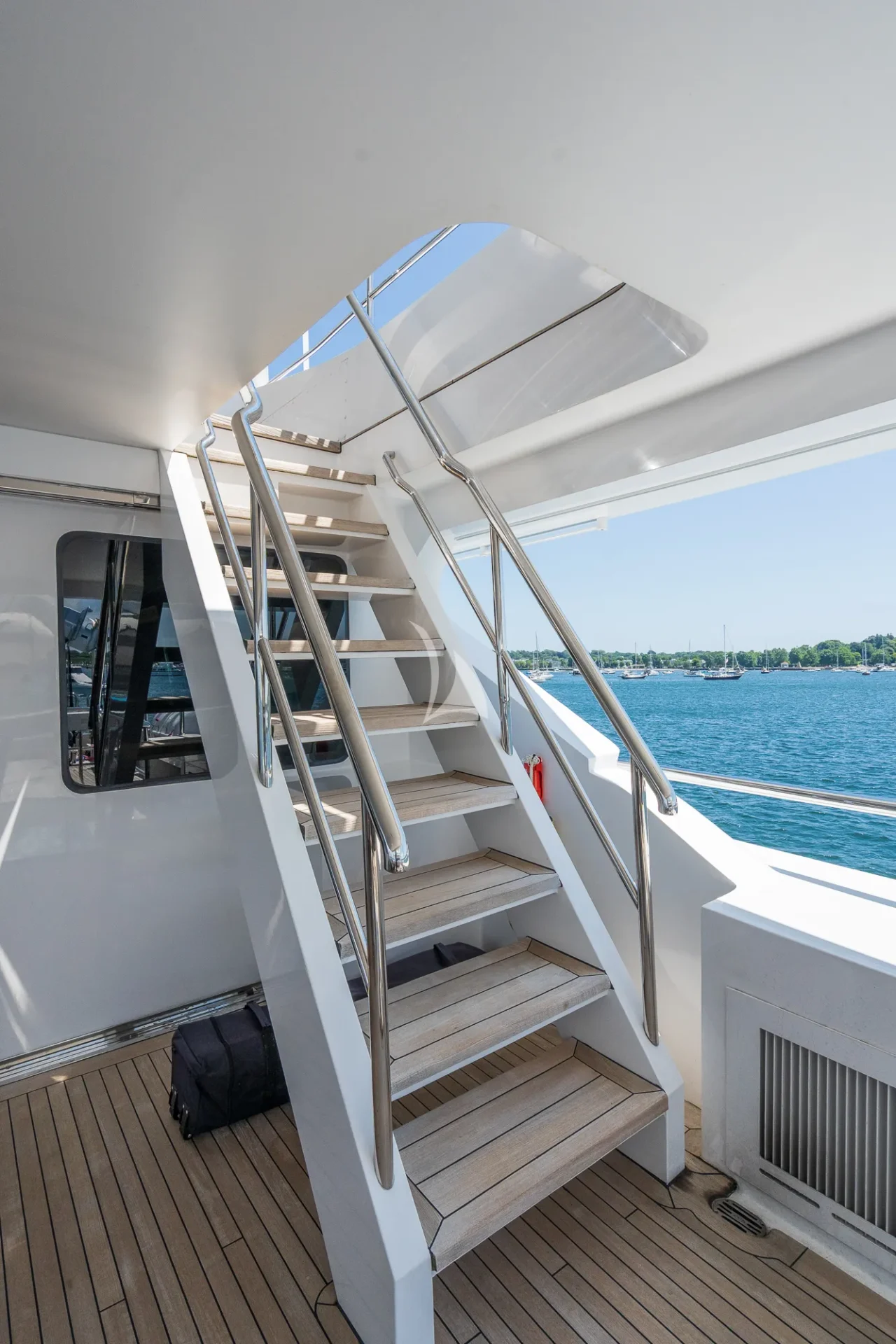 TANZANITE Charter Yacht