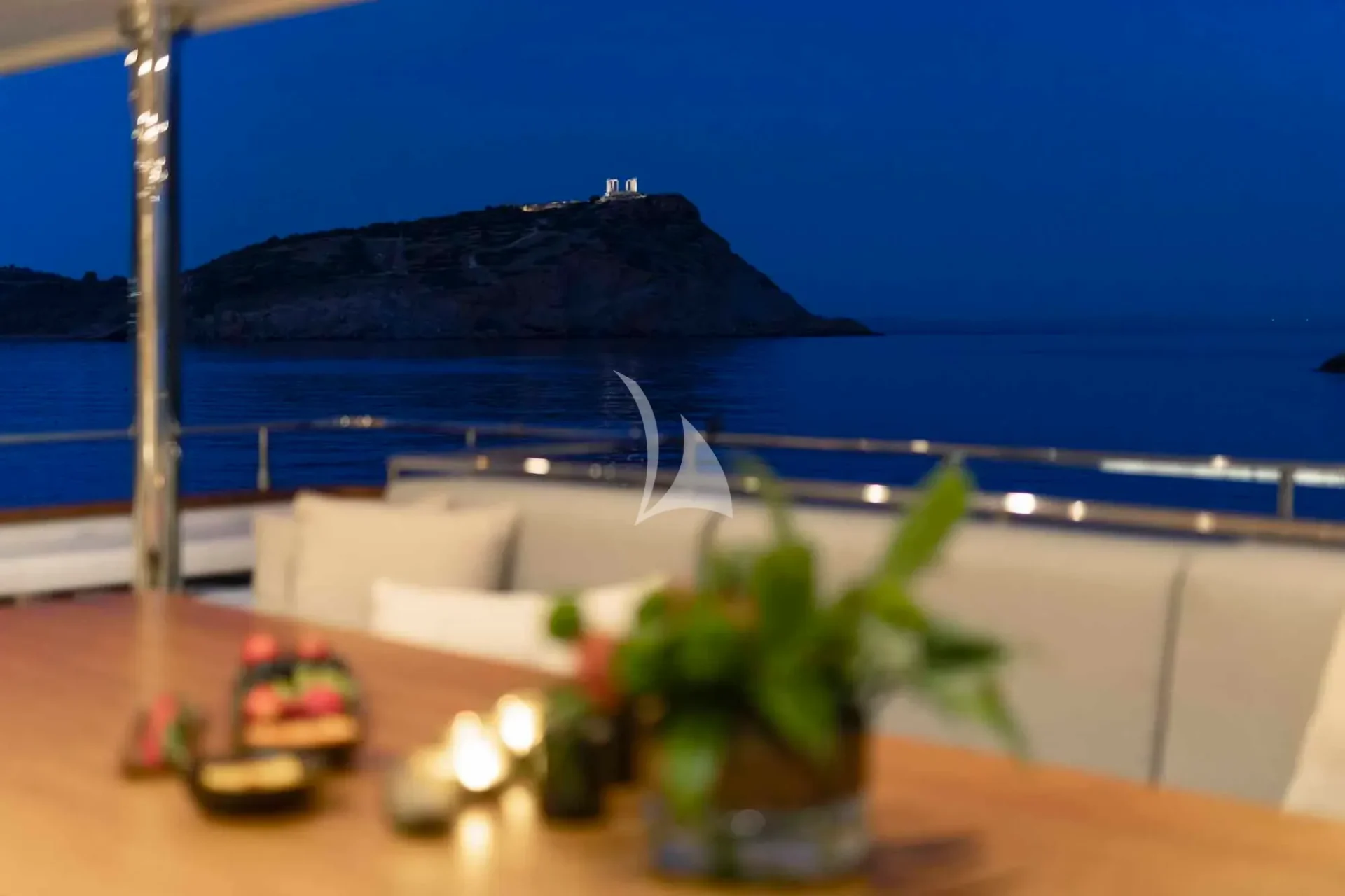 PARADISE Charter Yacht
