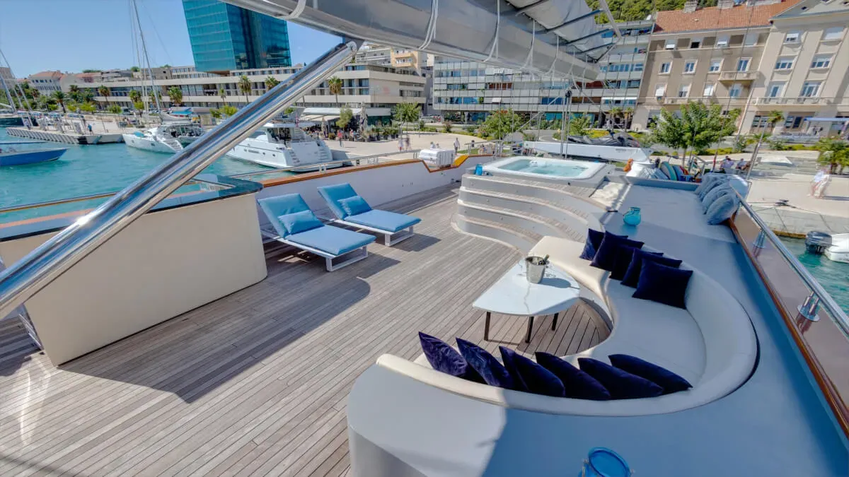 Life is Good Charter Yacht