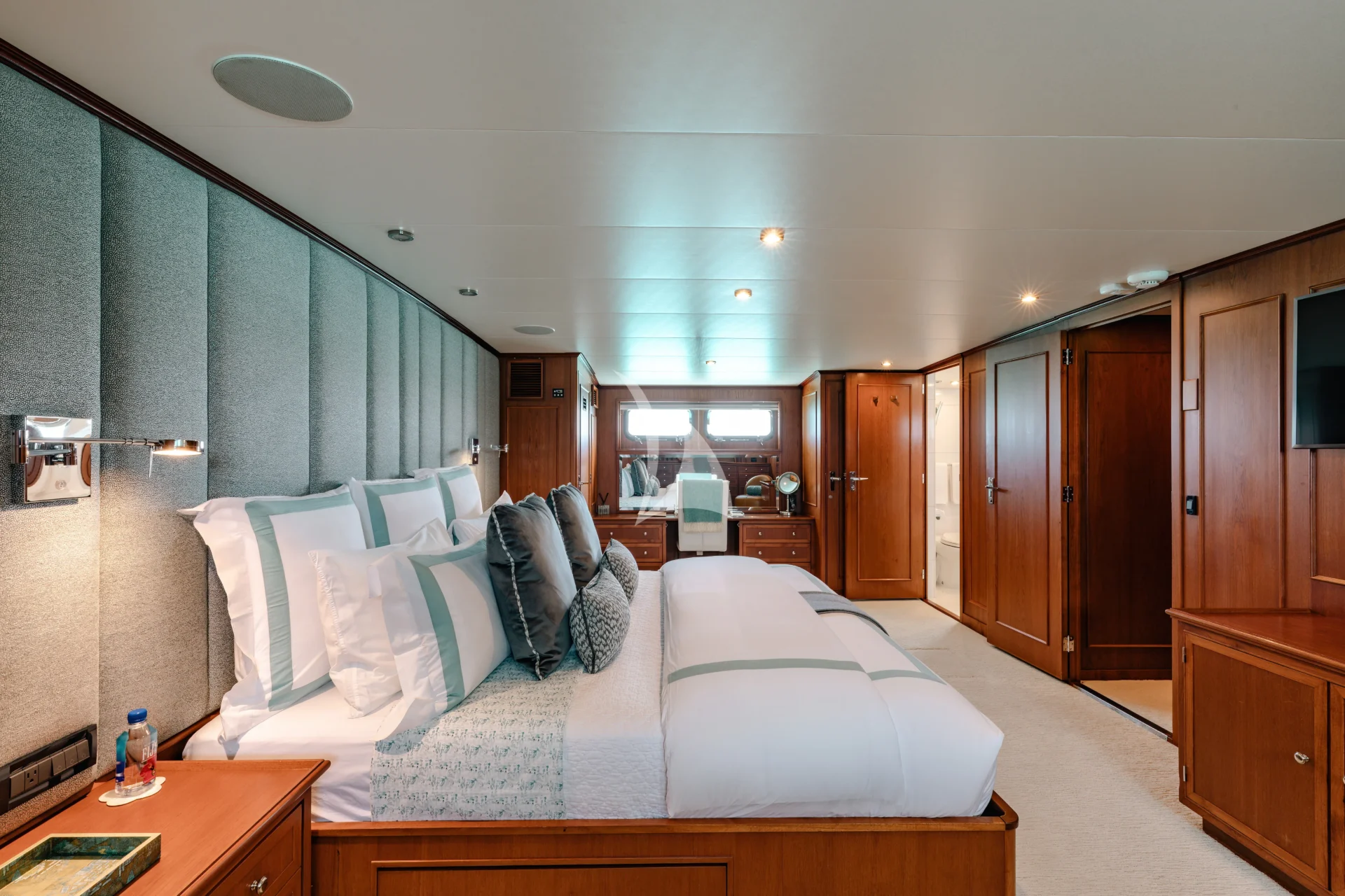 CALYPSO Charter Yacht