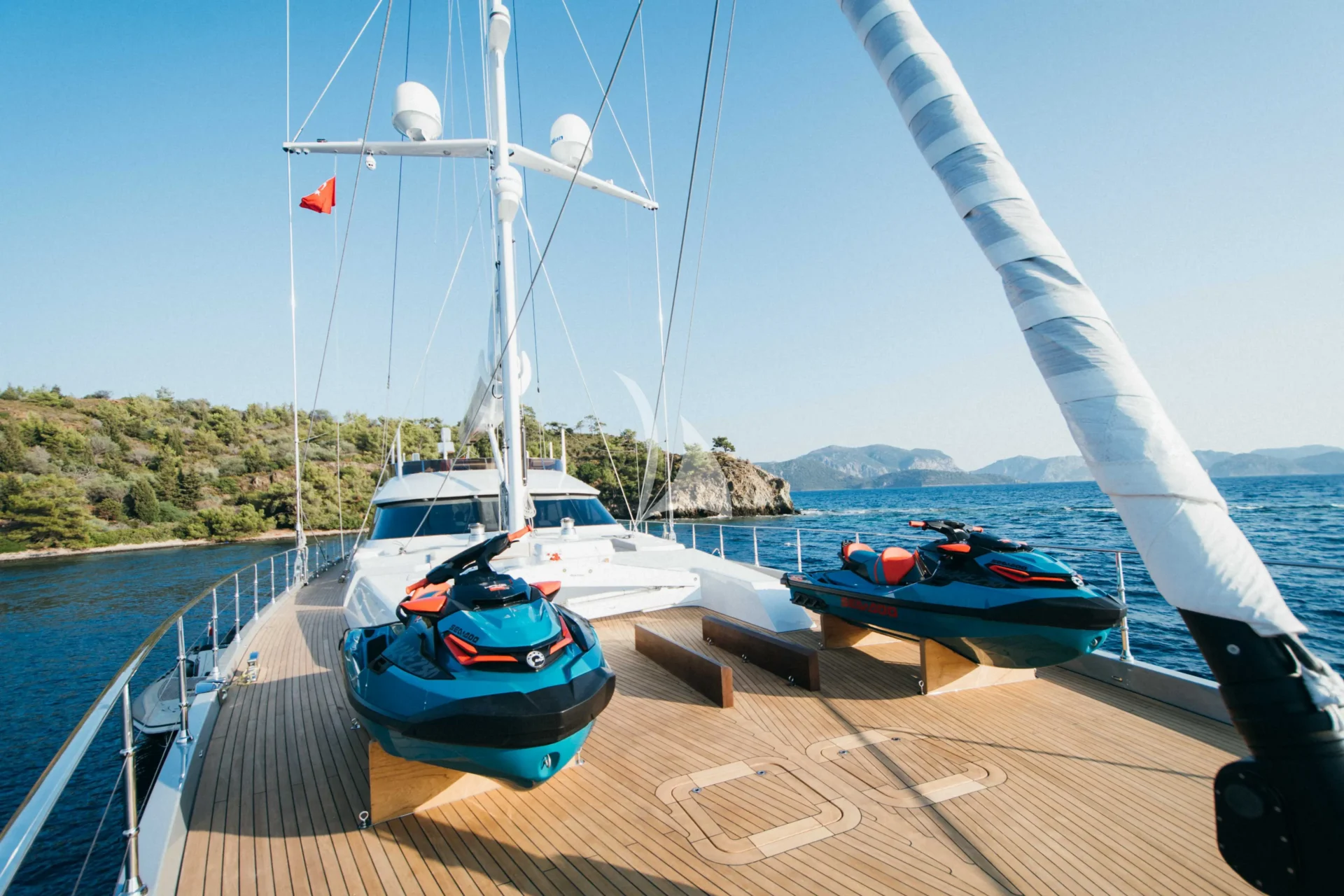 All About U 2 Charter Yacht