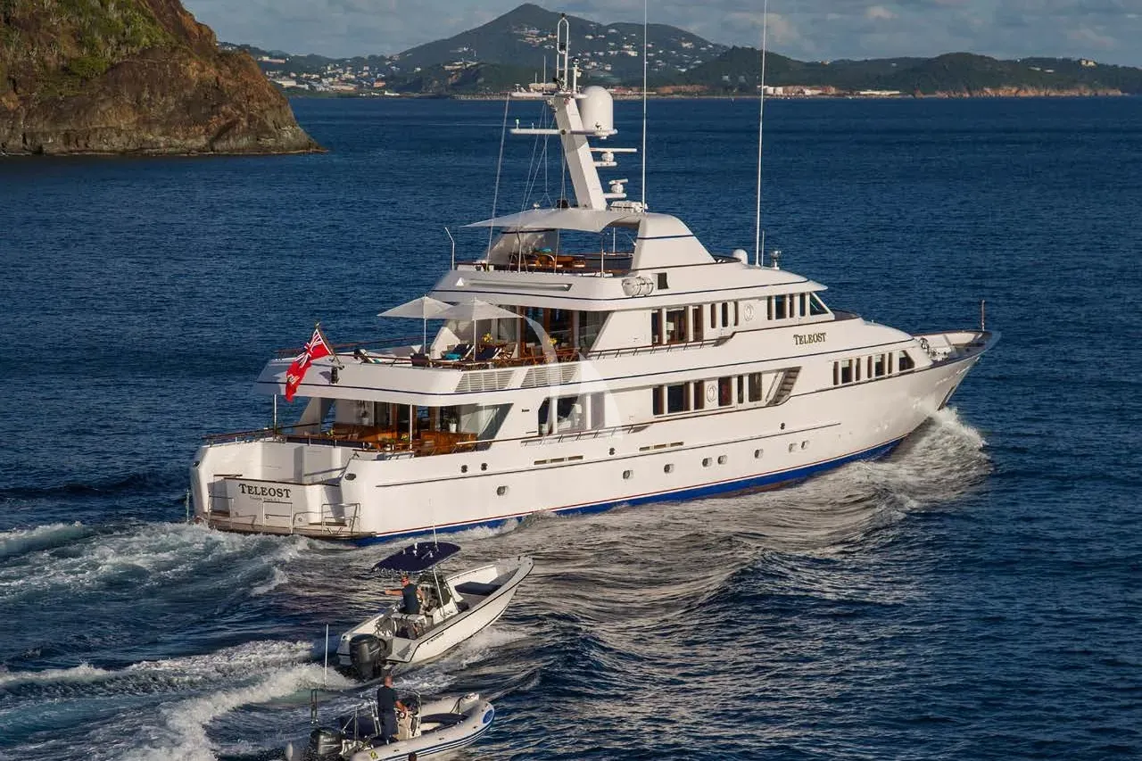 TELEOST Charter Yacht