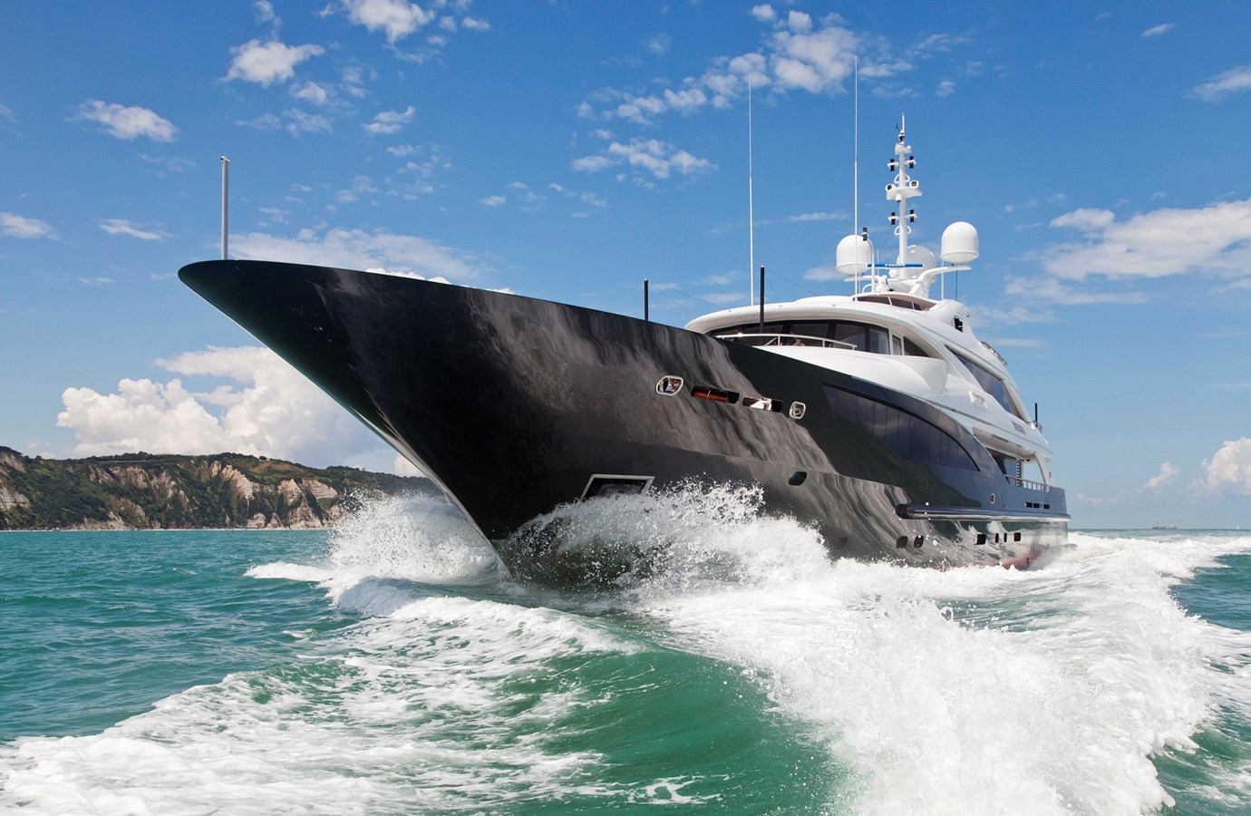 Isa Yachts Motor Yacht LIBERTY For Sale