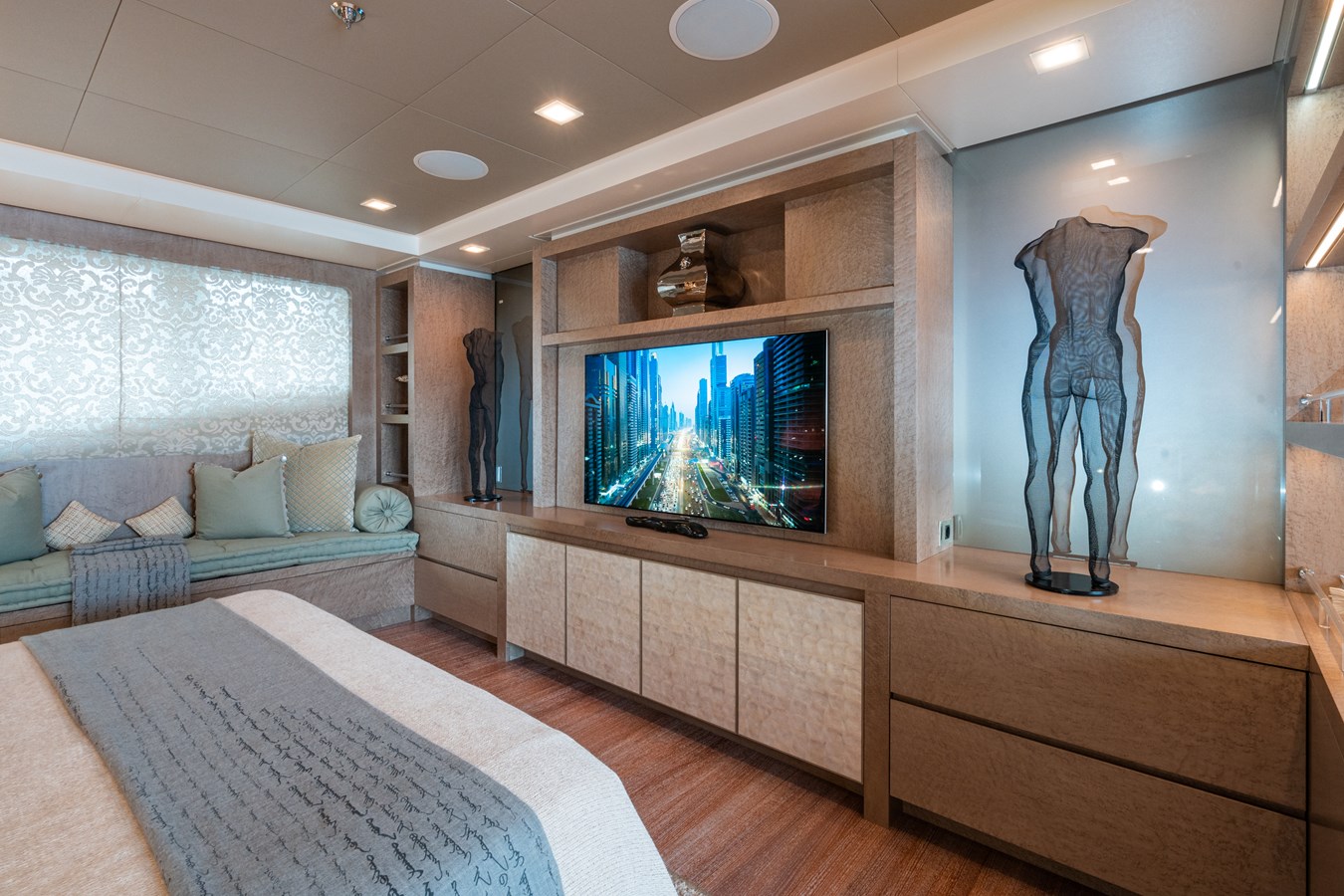 Isa Yachts Motor Yacht LIBERTY For Sale