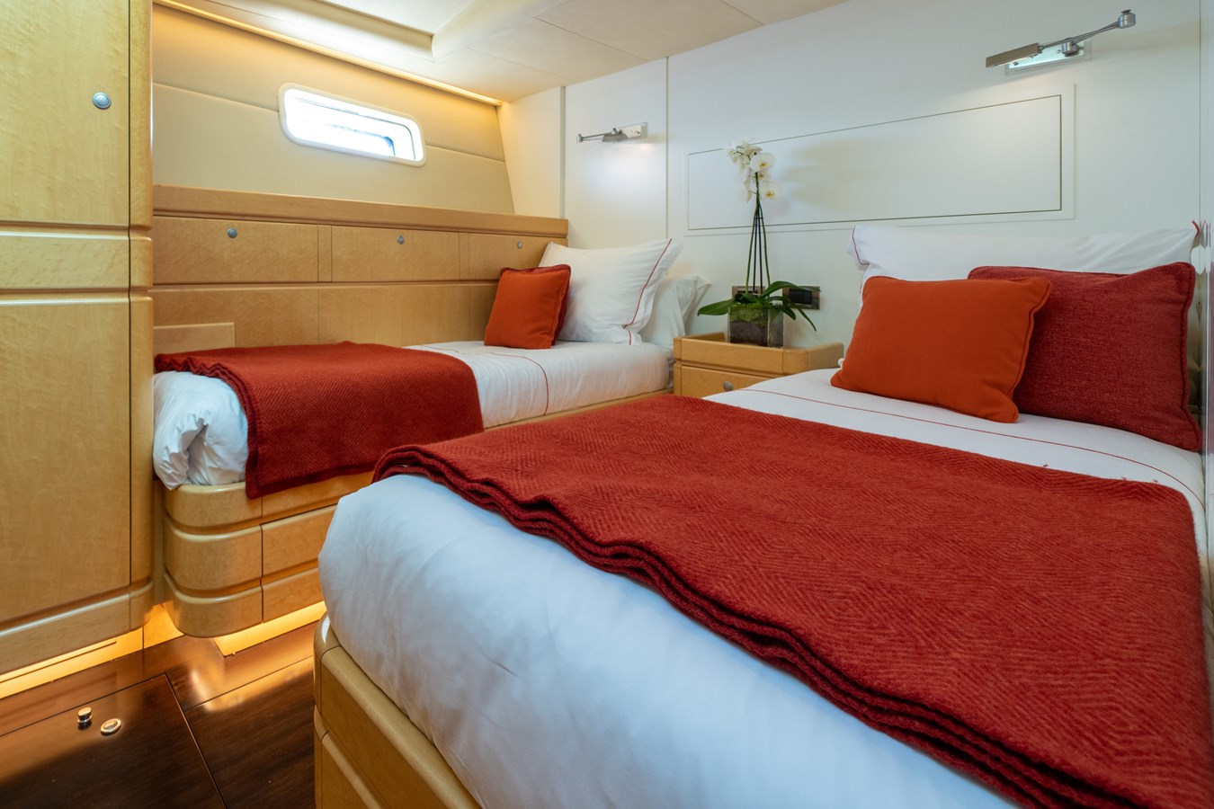 Cnb Yachts Cruising Sailboat LADY 8 For Sale