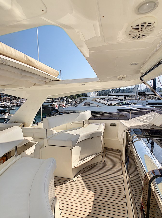 Ferretti Custom Line Motor Yacht Thirteen For Sale