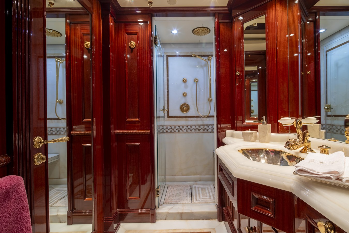 Crn Motor Yacht RICHAR For Sale
