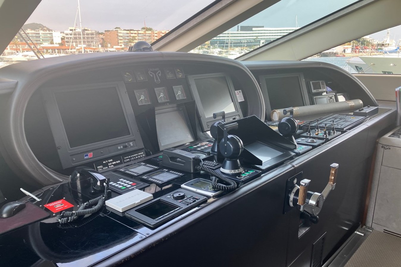 Arno Leopard Motor Yacht LEOPARD 31 OPEN For Sale