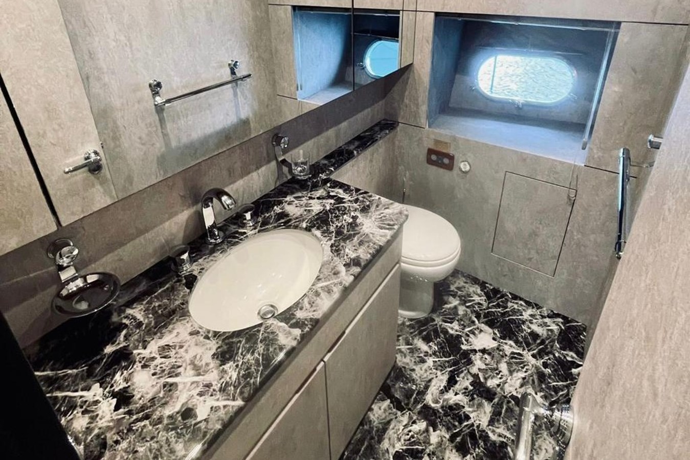 Arno Leopard Motor Yacht LEOPARD 31 OPEN For Sale