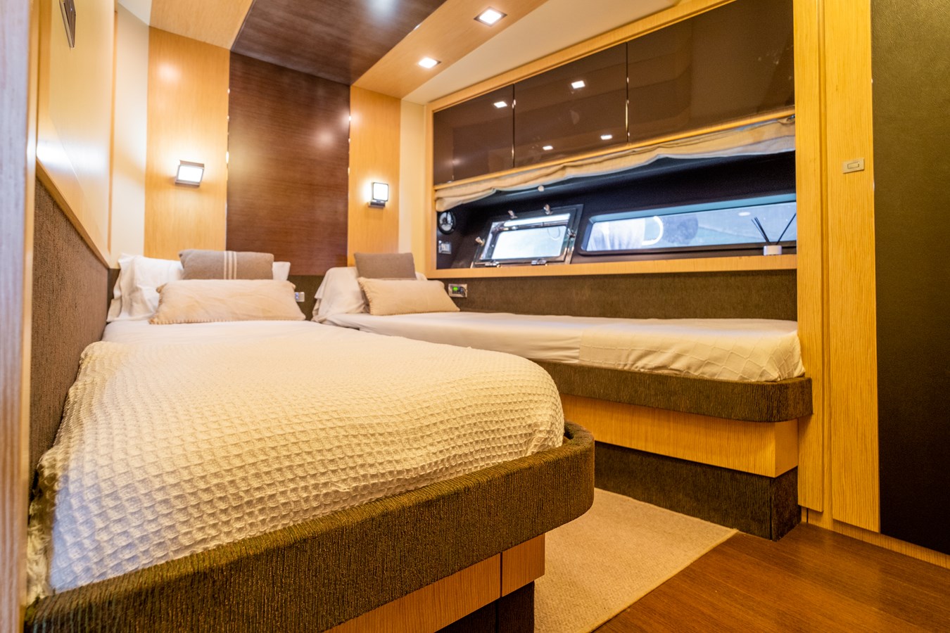Canados Motor Yacht CANADOS 90 For Sale