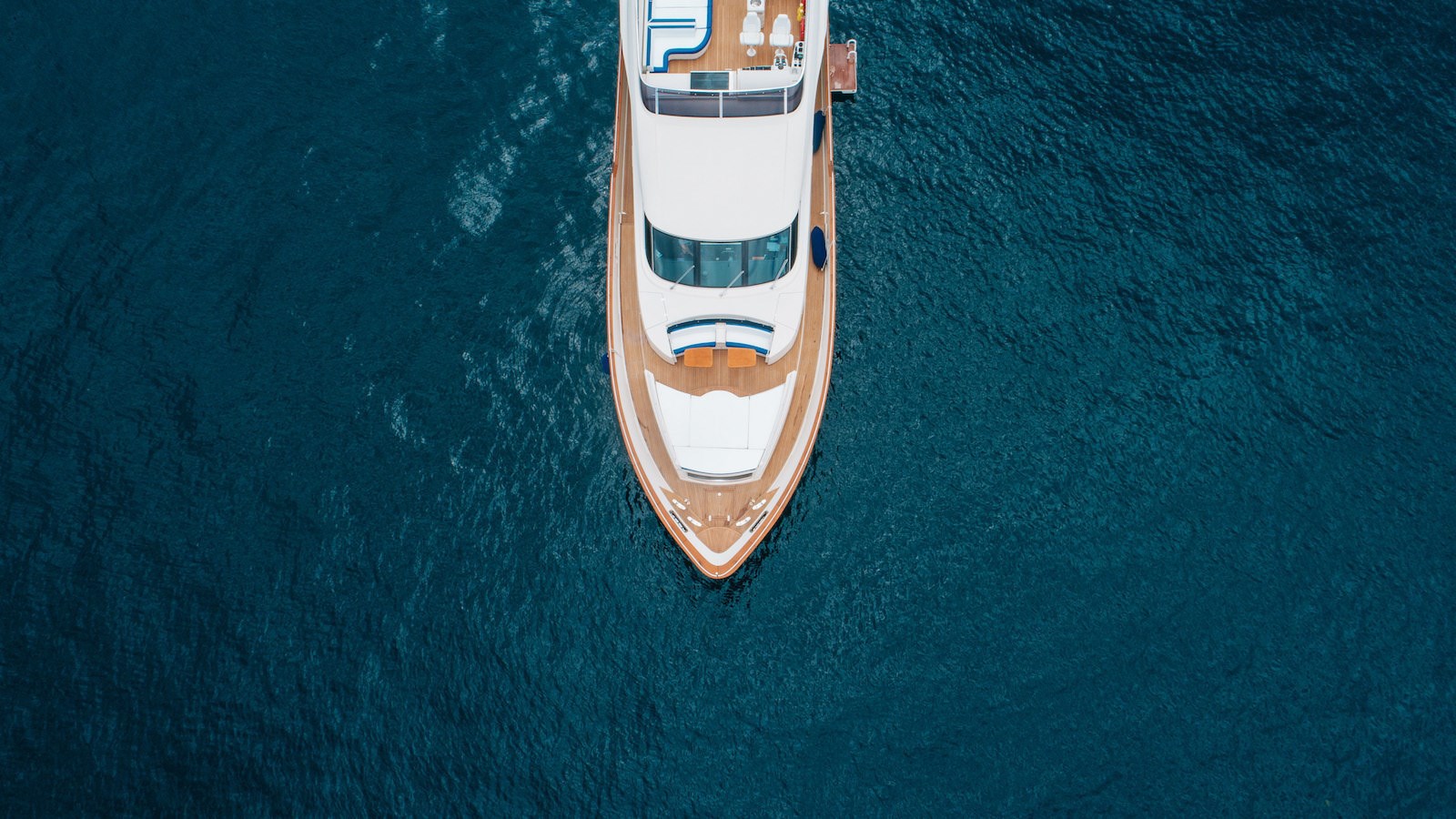 Dominator Motor Yacht LADY MURA For Sale