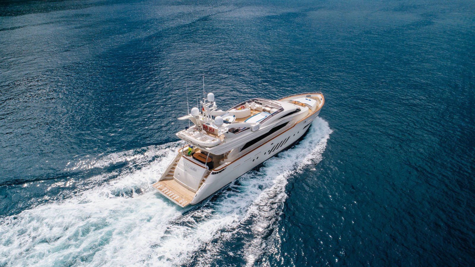 Dominator Motor Yacht LADY MURA For Sale