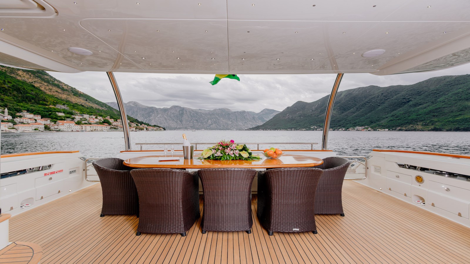 Dominator Motor Yacht LADY MURA For Sale