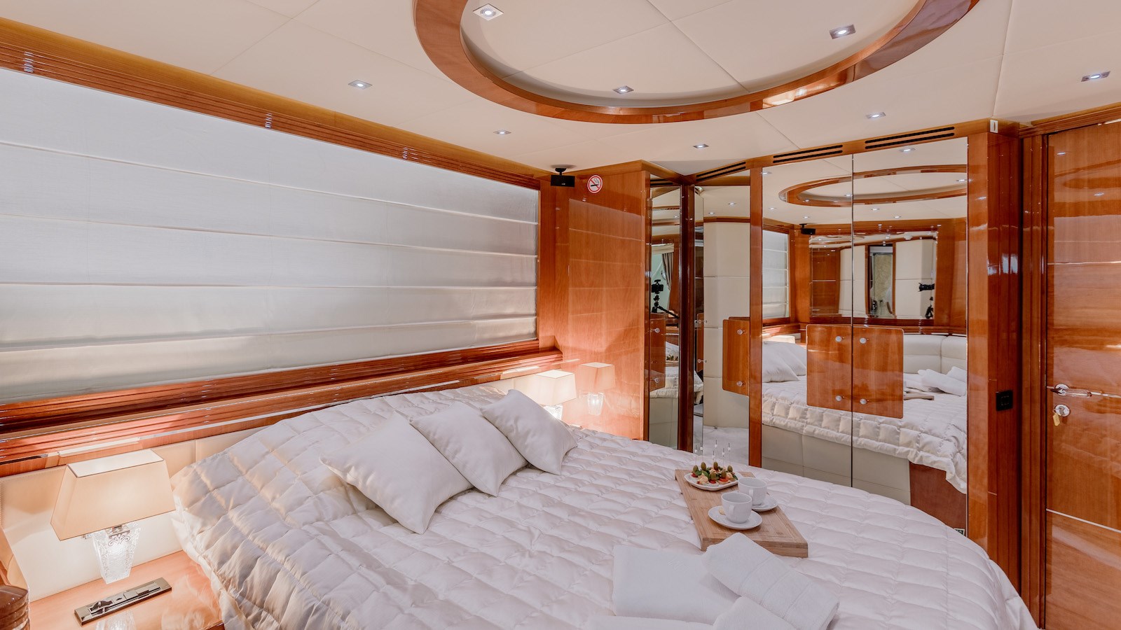 Dominator Motor Yacht LADY MURA For Sale