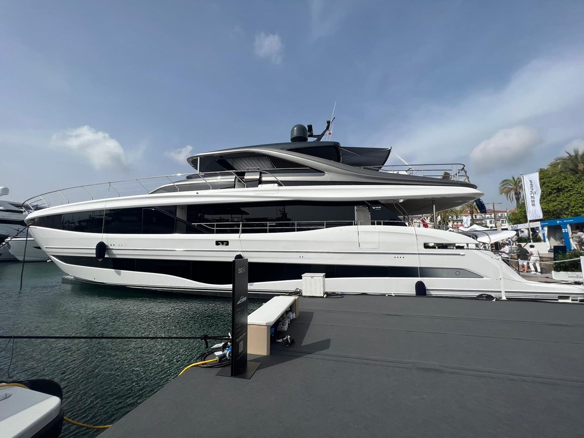 Princess Yachts Motor Yacht LEILANI For Sale