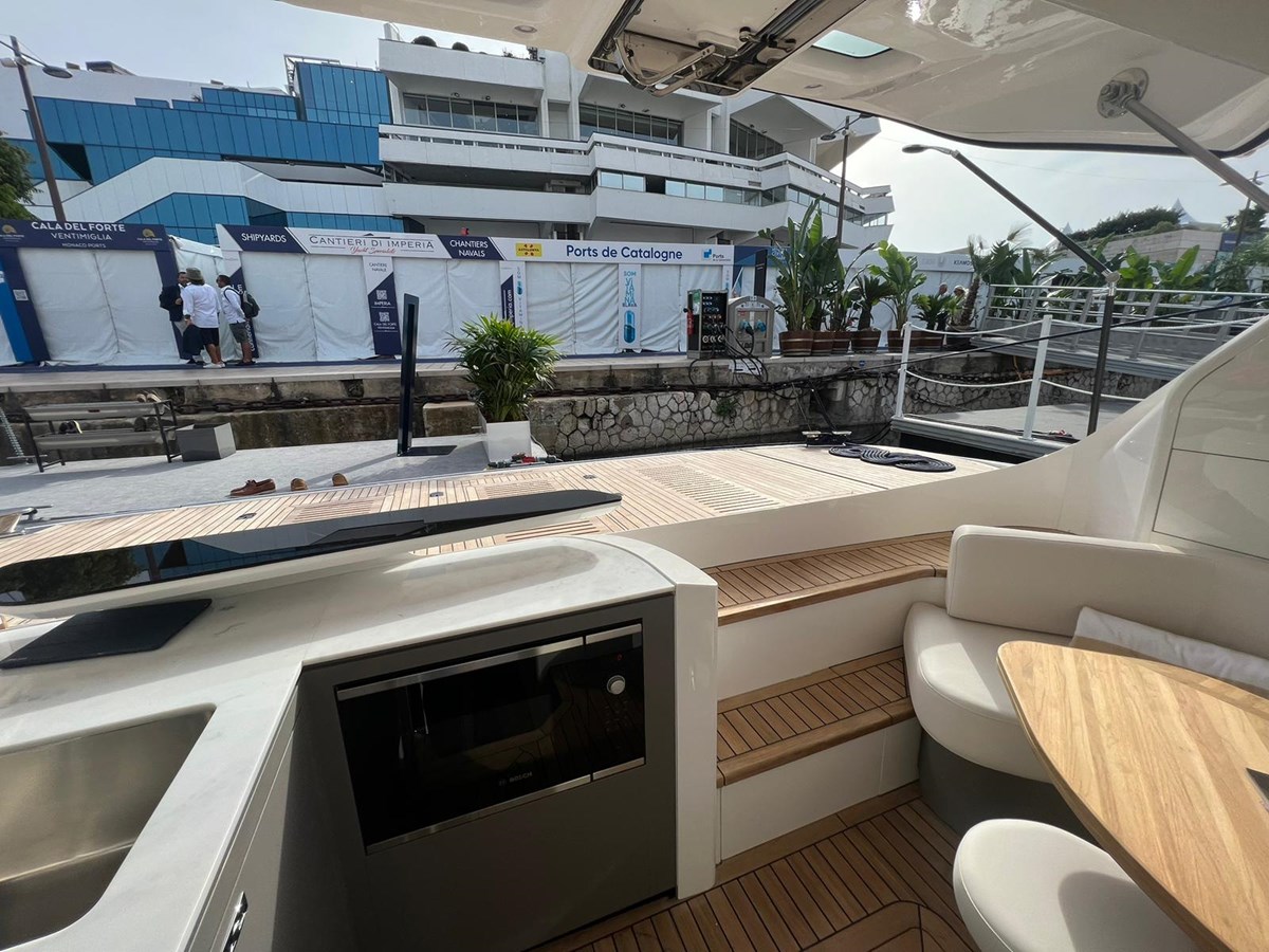 Princess Yachts Motor Yacht LEILANI For Sale