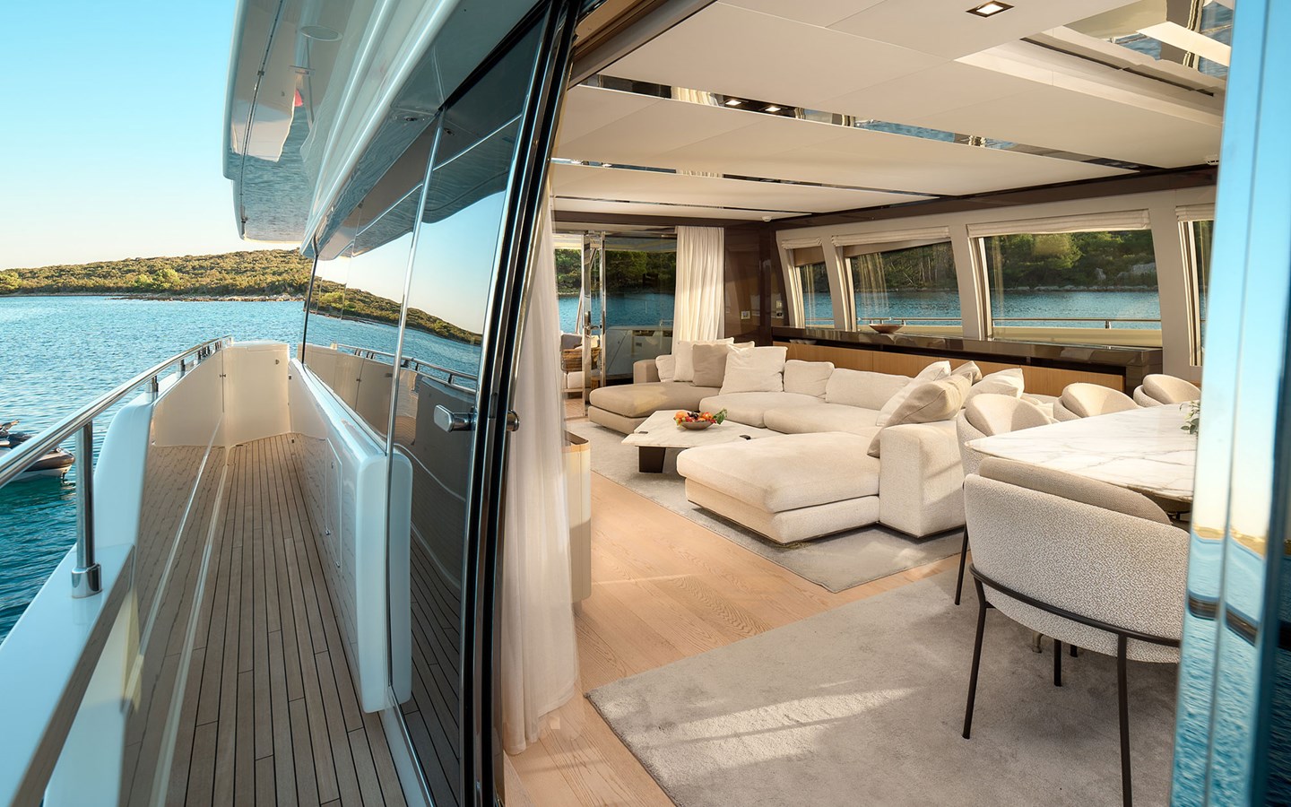 Ferretti Yachts Motor Yacht DAMARI For Sale