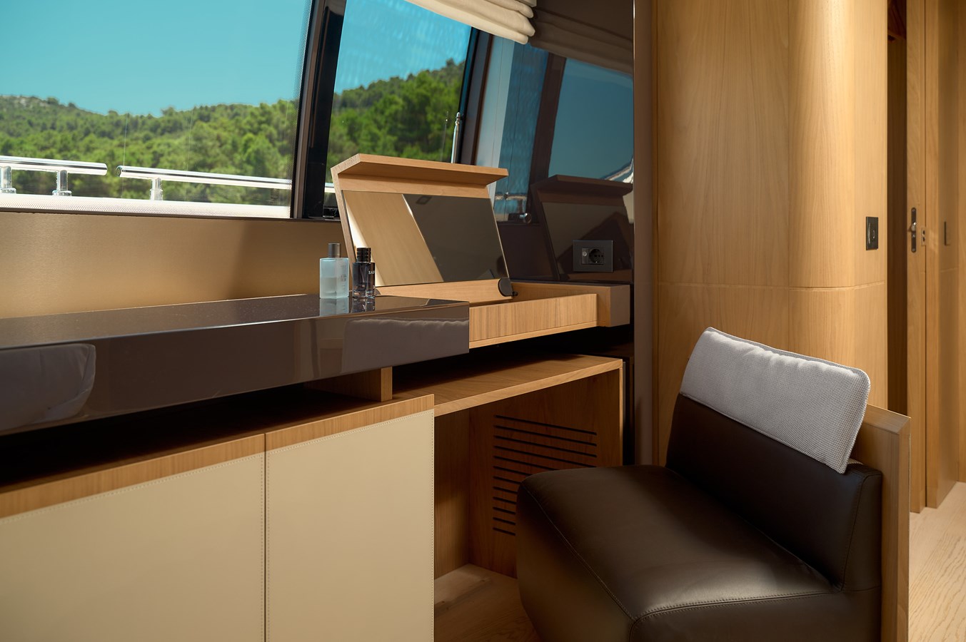 Ferretti Yachts Motor Yacht DAMARI For Sale