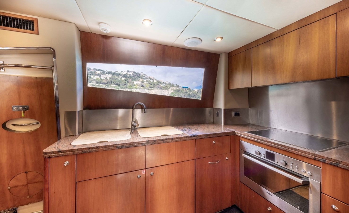 Sunseeker Motor Yacht Sunseeker Yacht 90  For Sale