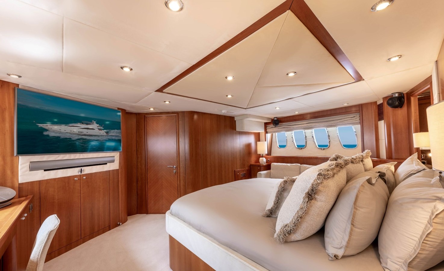 Sunseeker Motor Yacht Sunseeker Yacht 90  For Sale