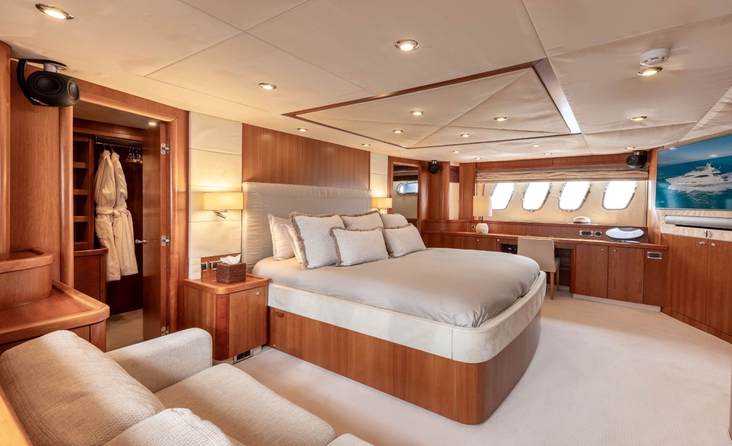 Sunseeker Motor Yacht Sunseeker Yacht 90  For Sale