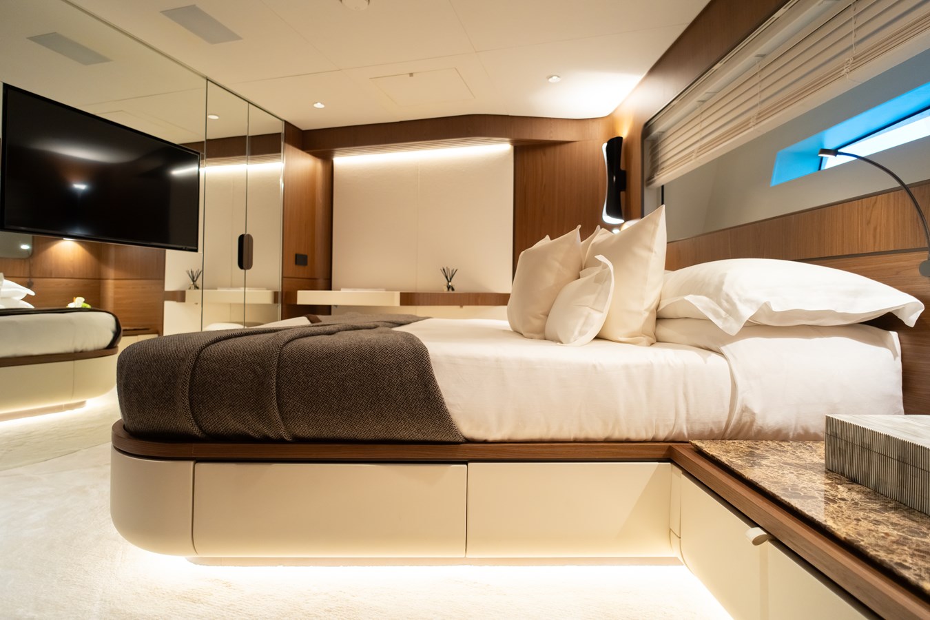Extra Yachts Motor Yacht X90 FAST - brand new - never used For Sale