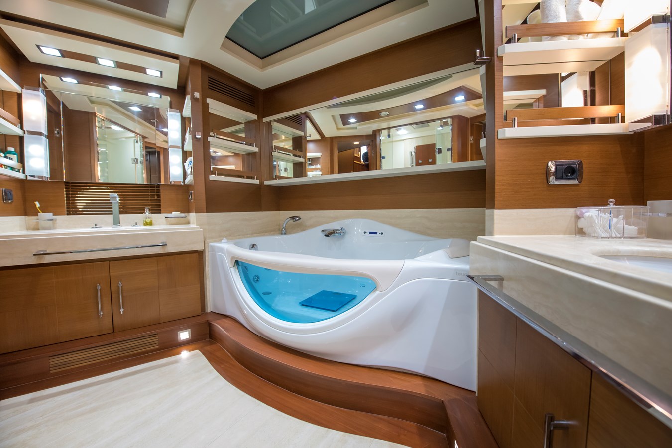 Azimut Yachts Motor Yacht La Rubia For Sale