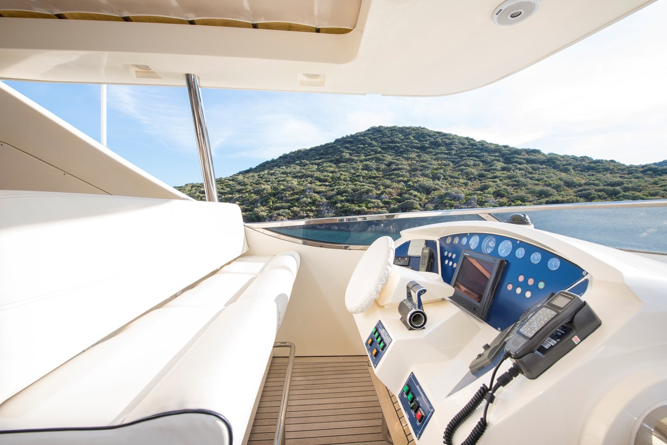 Azimut Yachts Motor Yacht La Rubia For Sale