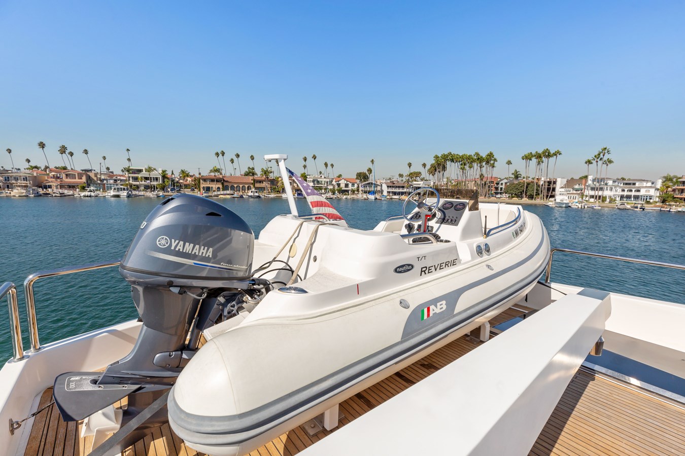 Horizon Motor Yachts Motor Yacht REVERIE  For Sale