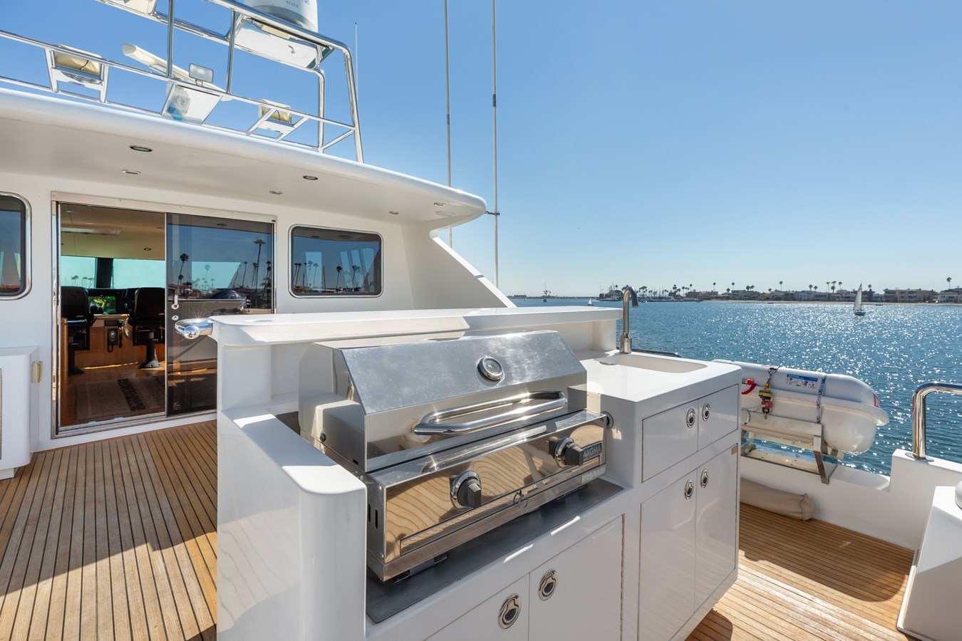 Horizon Motor Yachts Motor Yacht REVERIE  For Sale