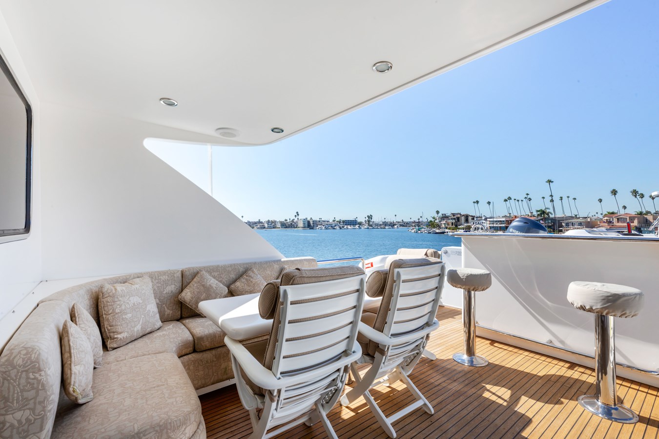 Horizon Motor Yachts Motor Yacht REVERIE  For Sale