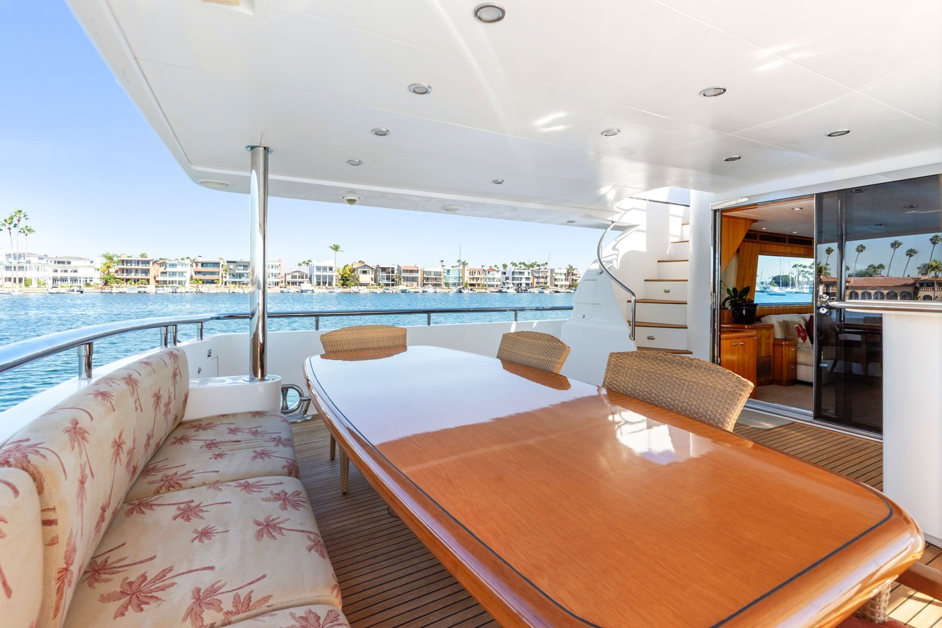 Horizon Motor Yachts Motor Yacht REVERIE  For Sale