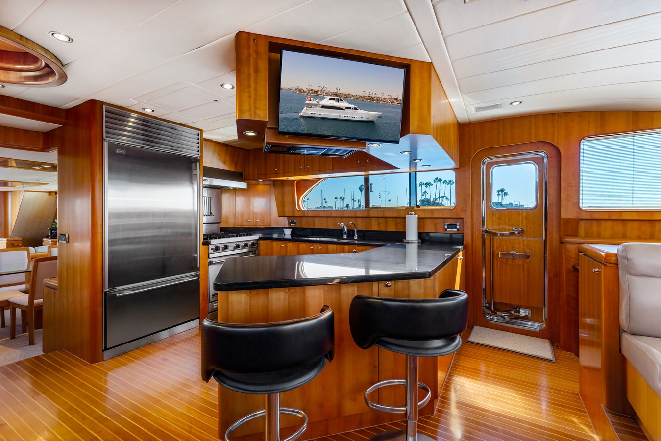 Horizon Motor Yachts Motor Yacht REVERIE  For Sale