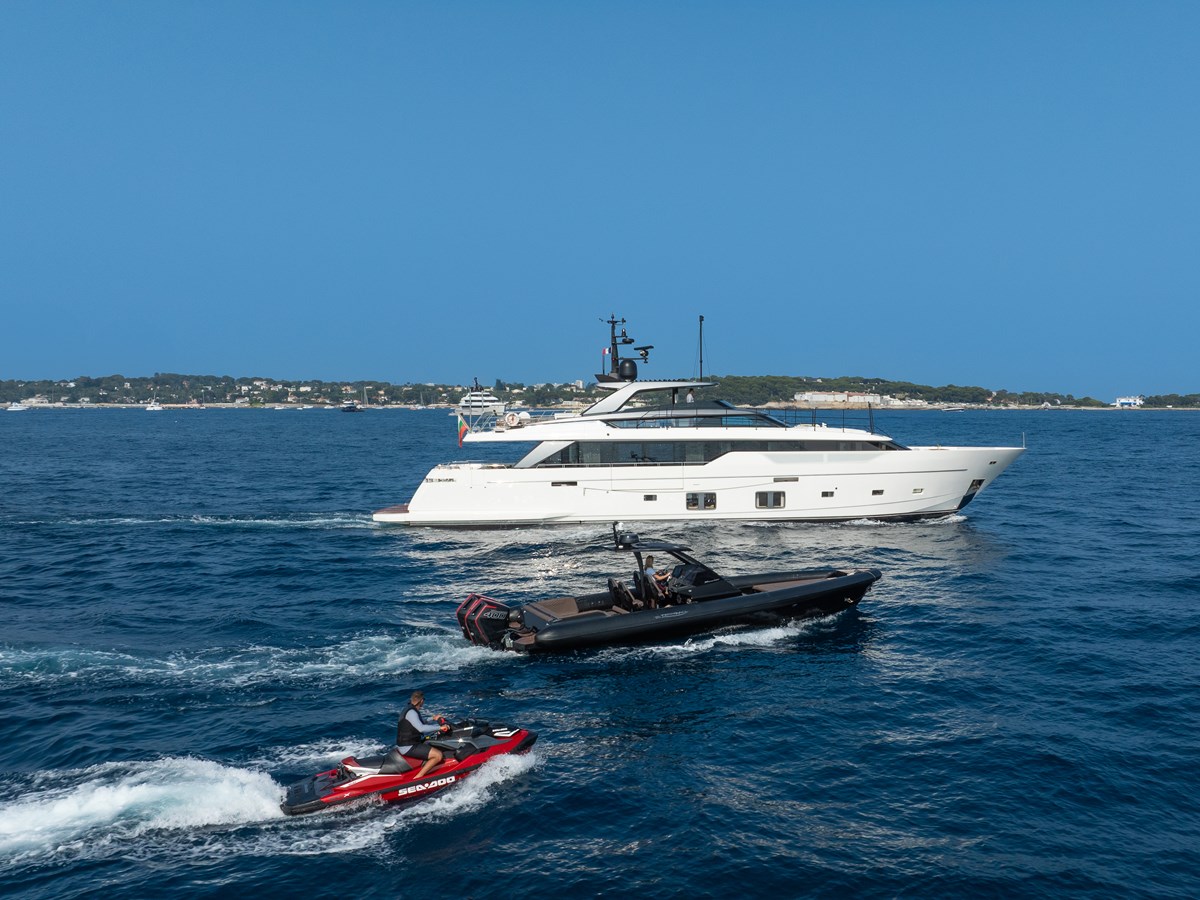 Sanlorenzo Yachts Motor Boat NANGARA For Sale