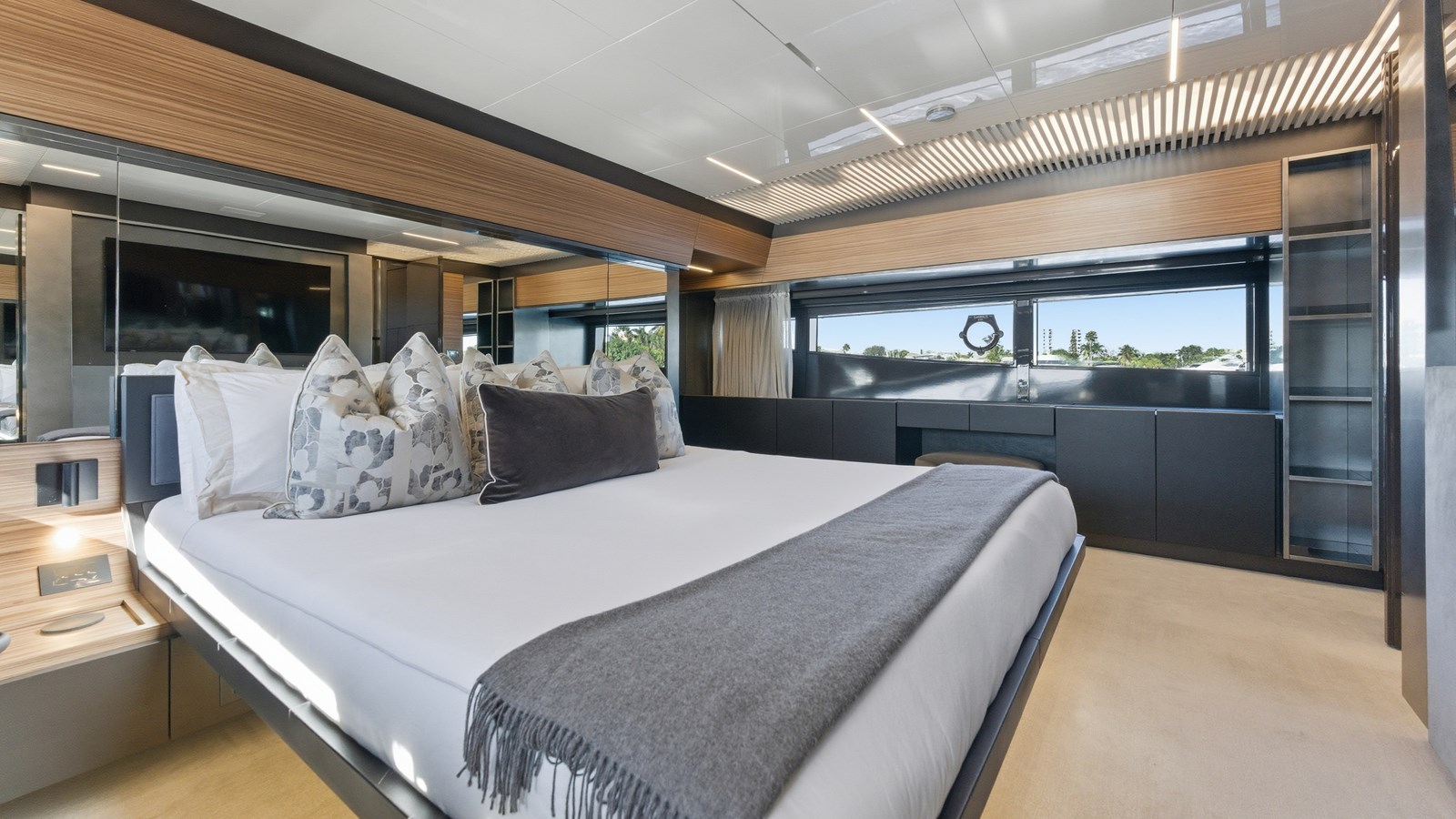 Ferretti Yachts Motor Yacht Date Night For Sale
