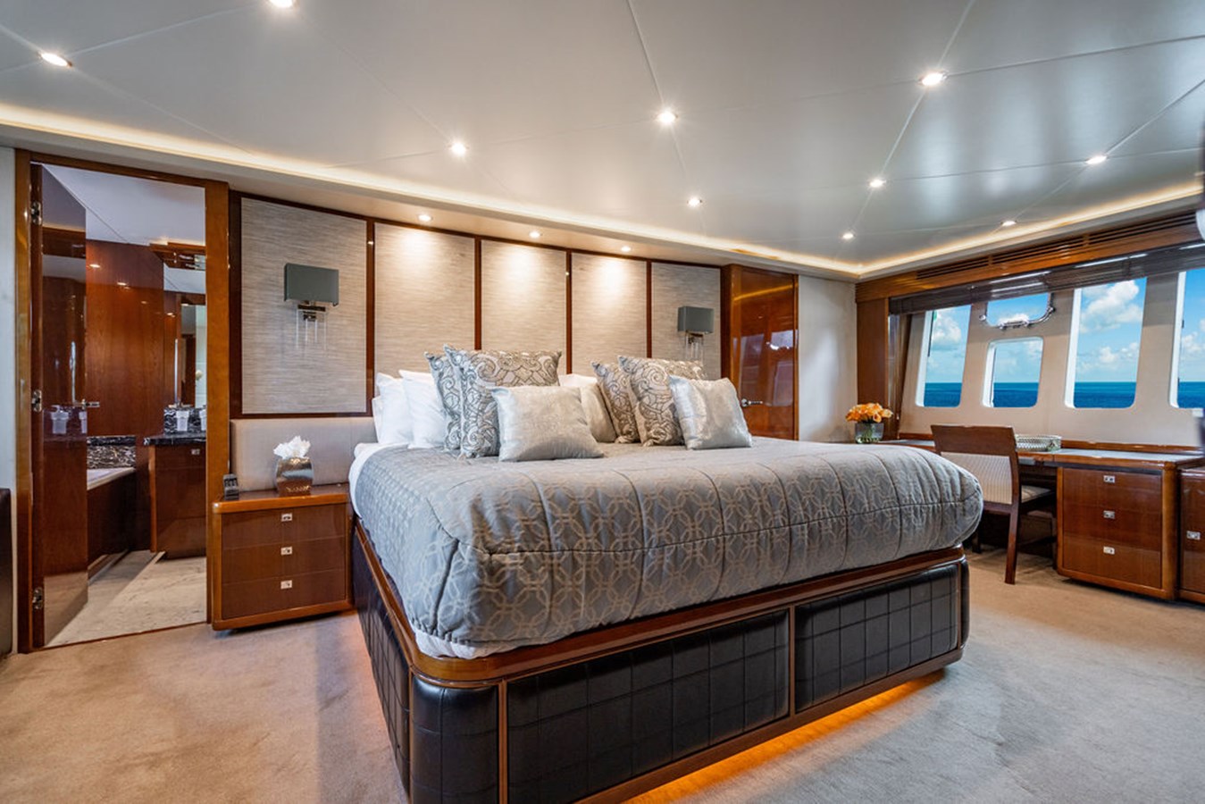 Princess Yachts Motor Yacht Oasis (Copy) For Sale