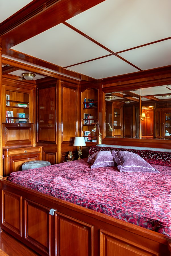 Pendennis Motor Yacht Steel For Sale
