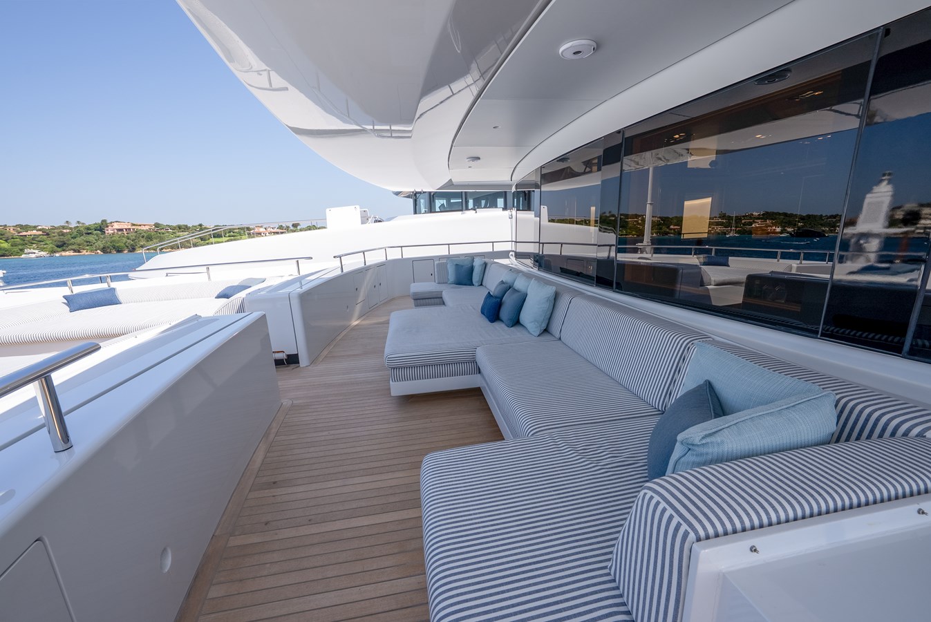 Icon Yachts Motor Yacht LOON For Sale