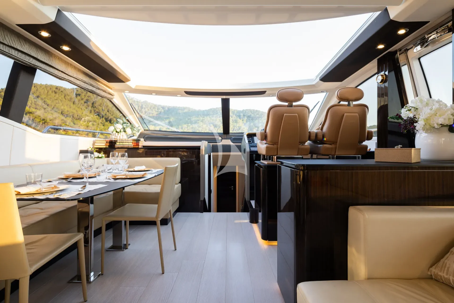 KOMODO Charter Yacht